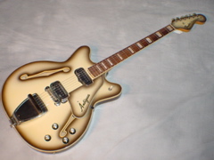 1966FenderCoronadoIIAntiguapic2