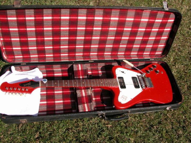 1965GibsonFirebirdCardinalPic1